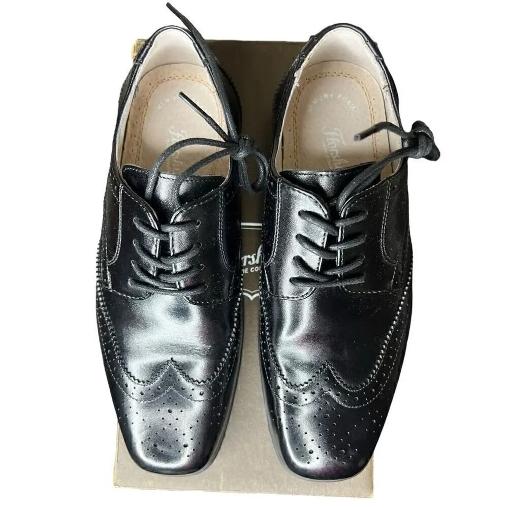 NEW Florsheim Boys Reveal Jr. Black Wingtip Oxford 5M